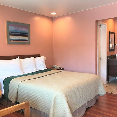 Bestway Inn Грантс Пас Екстериор снимка
