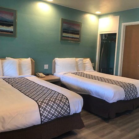 Bestway Inn Грантс Пас Екстериор снимка
