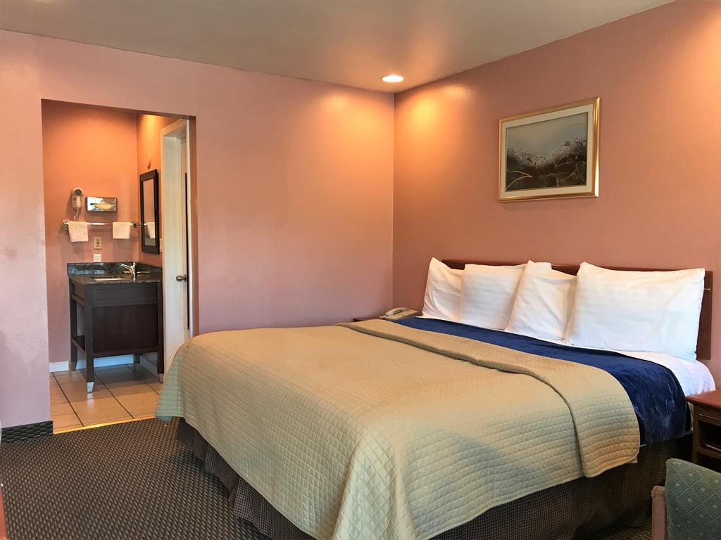 Bestway Inn Грантс Пас Екстериор снимка