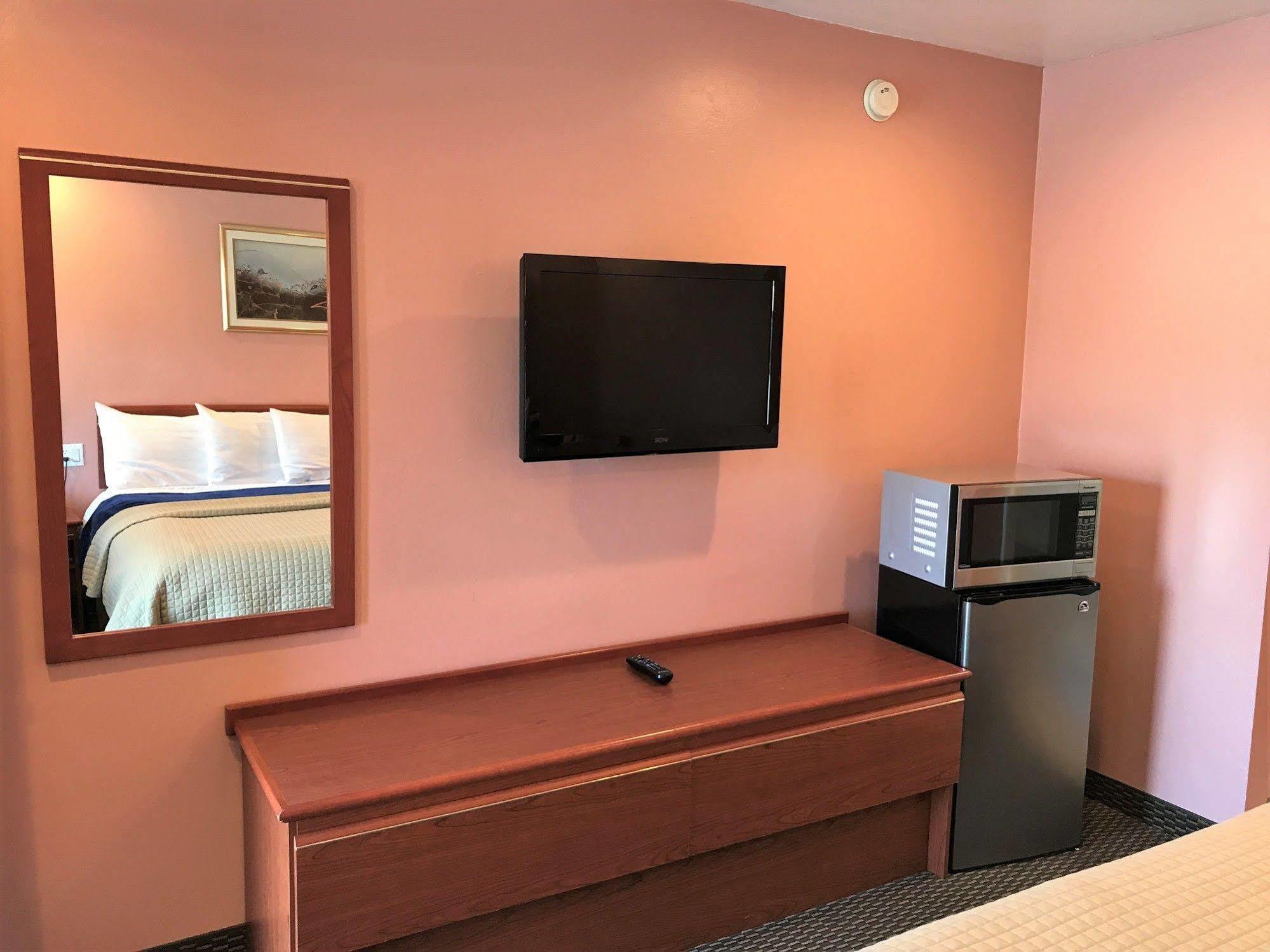 Bestway Inn Грантс Пас Екстериор снимка