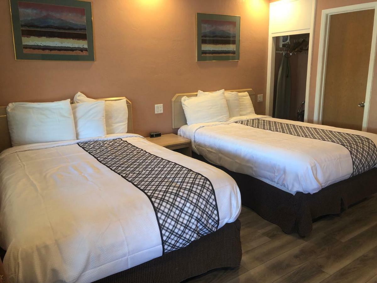 Bestway Inn Грантс Пас Екстериор снимка