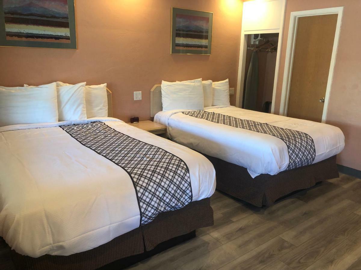 Bestway Inn Грантс Пас Екстериор снимка
